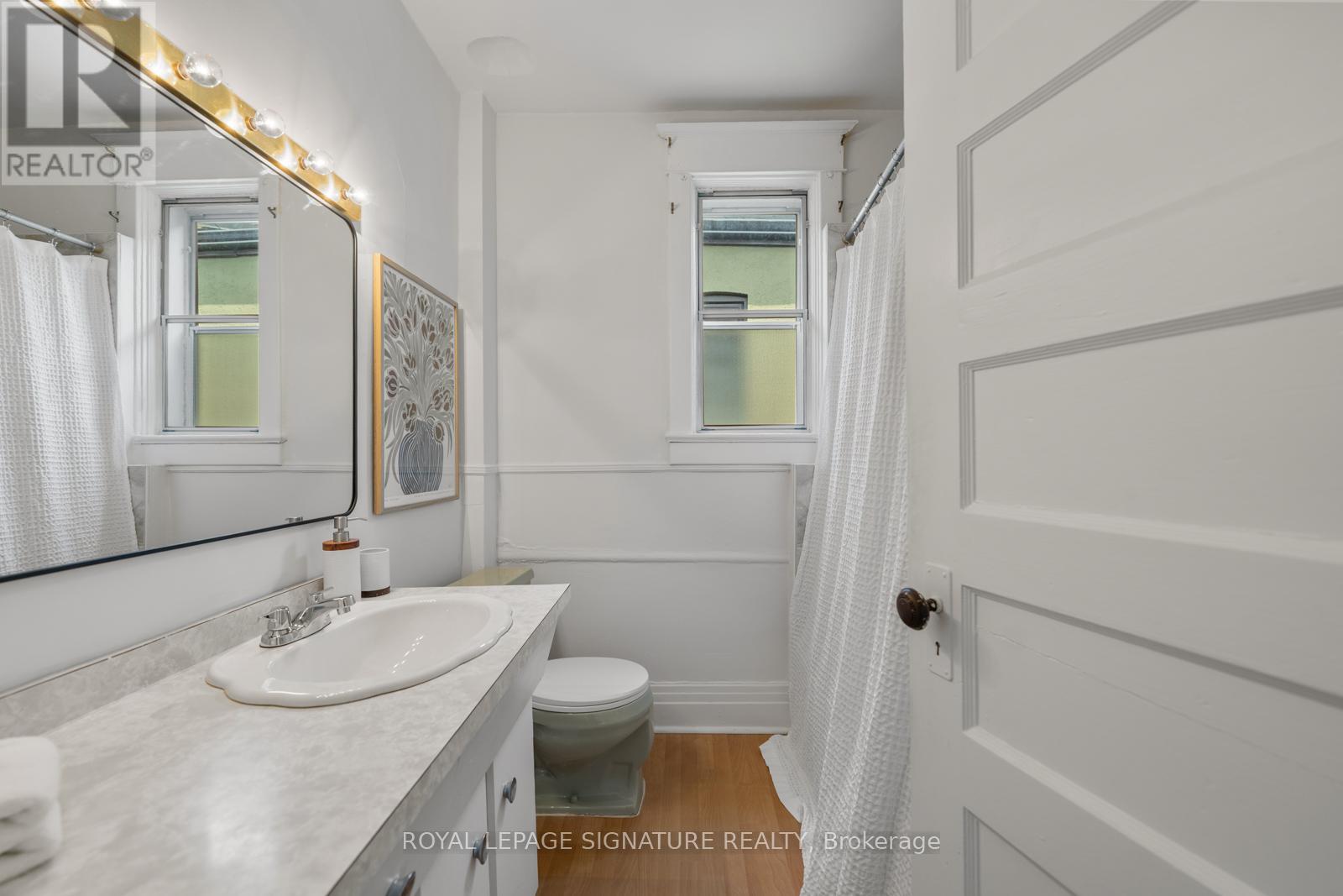 261a St Helen's Avenue, Toronto, Ontario  M6H 4A2 - Photo 18 - C13415274