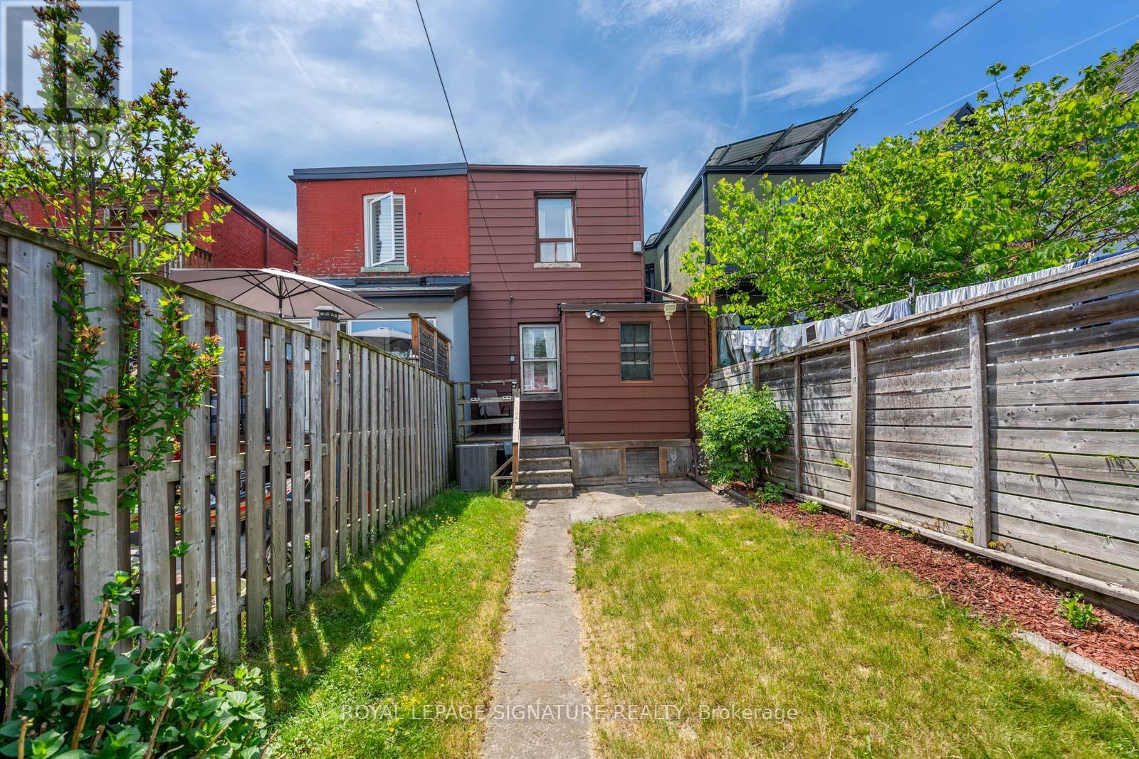 261a St Helen's Avenue, Toronto, Ontario  M6H 4A2 - Photo 22 - C13415274
