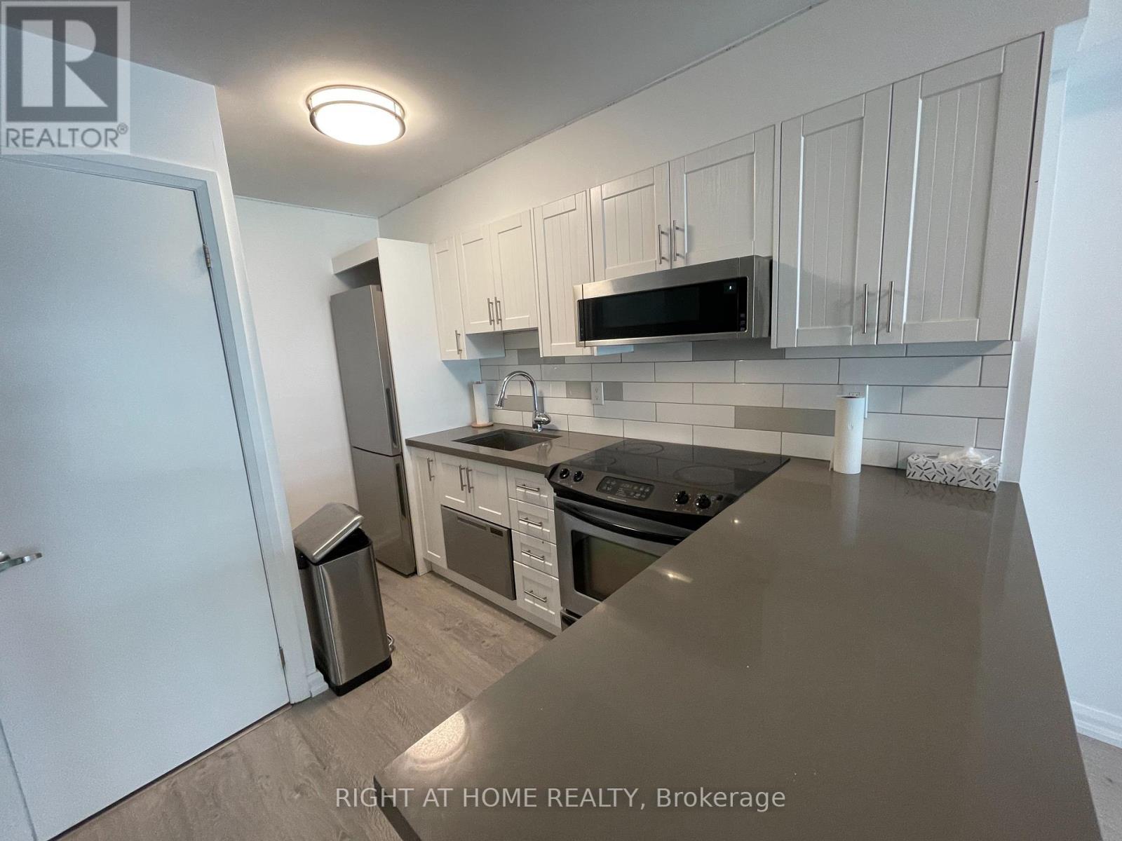 602 - 111 Elizabeth Street, Toronto, Ontario  M5G 1P7 - Photo 12 - C13415326