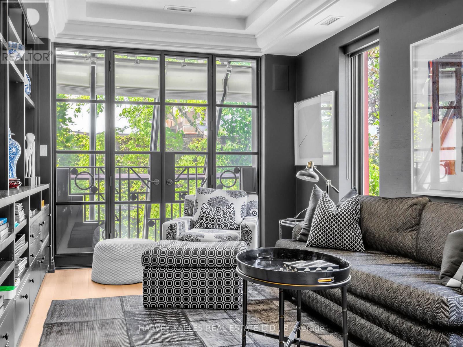 32 Bernard Avenue, Toronto, Ontario  M5R 1R2 - Photo 15 - C13415368