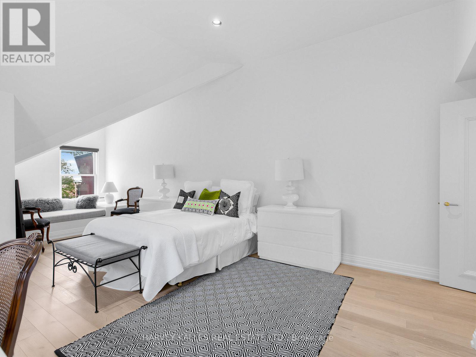 32 Bernard Avenue, Toronto, Ontario  M5R 1R2 - Photo 19 - C13415368