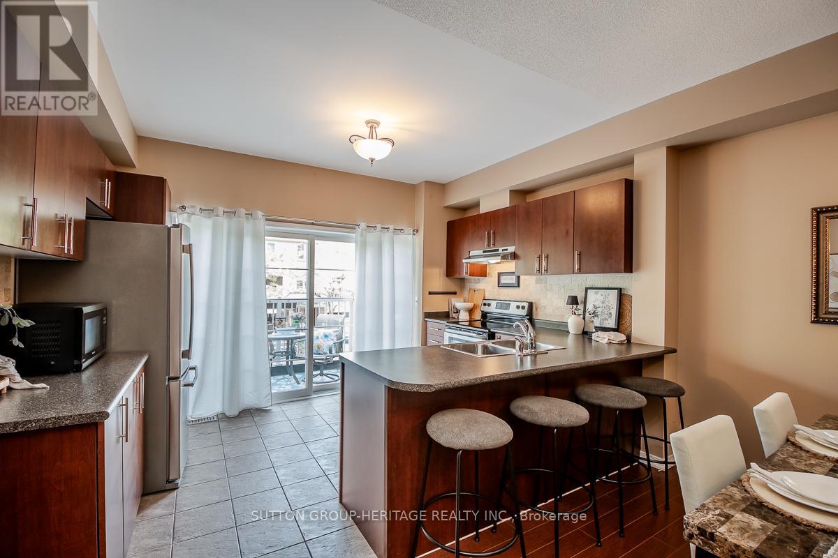 261 Monarch Avenue, Ajax, Ontario  L1S 0A5 - Photo 10 - E13415180