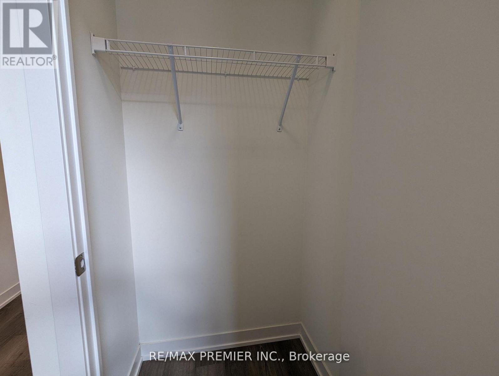 409 - 11 Steckley House Lane, Richmond Hill, Ontario  L4S 0N1 - Photo 4 - N13415140
