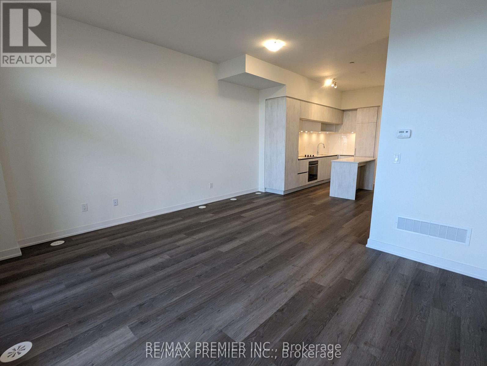 409 - 11 Steckley House Lane, Richmond Hill, Ontario  L4S 0N1 - Photo 8 - N13415140