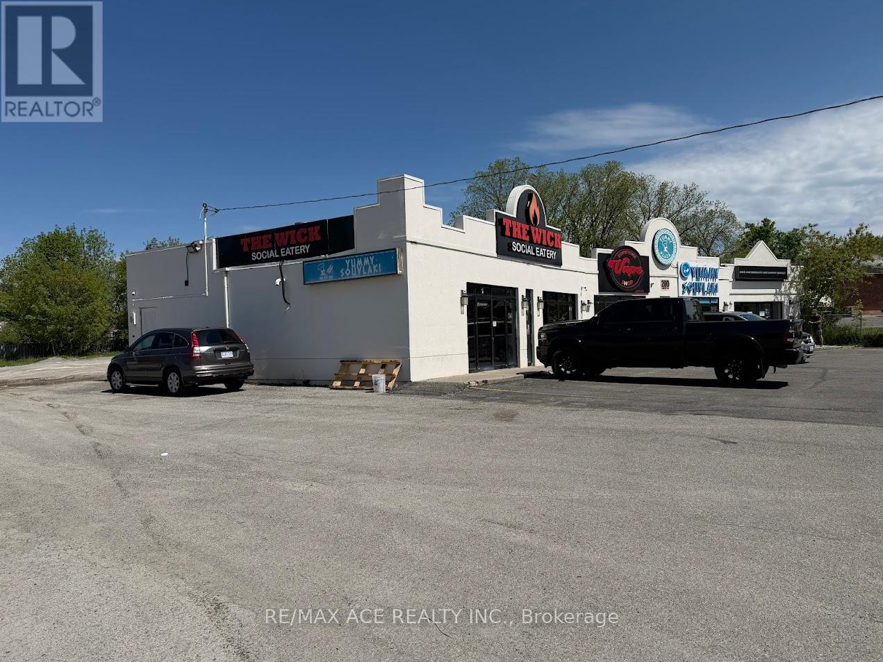 200 SIMCOE AVENUE, Georgina, Ontario