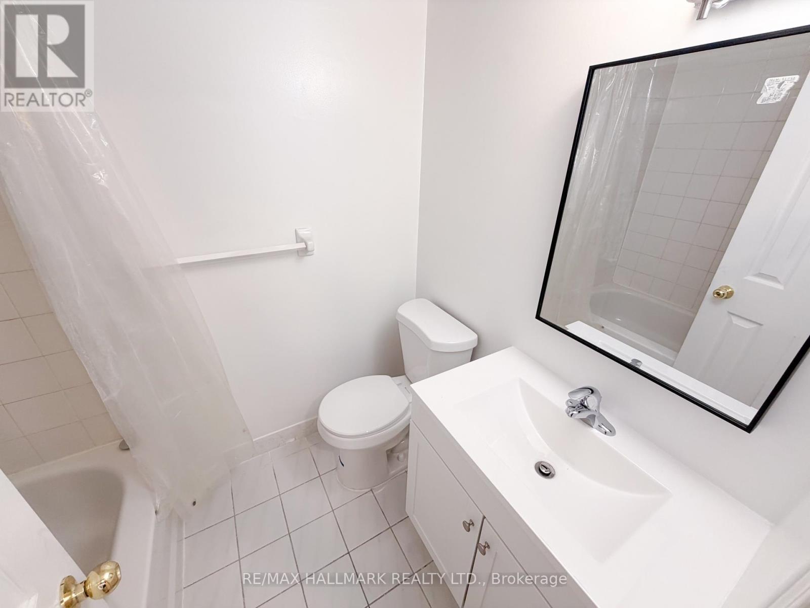 338 Demaine Crescent, Richmond Hill, Ontario  L4C 2W5 - Photo 12 - N13415316