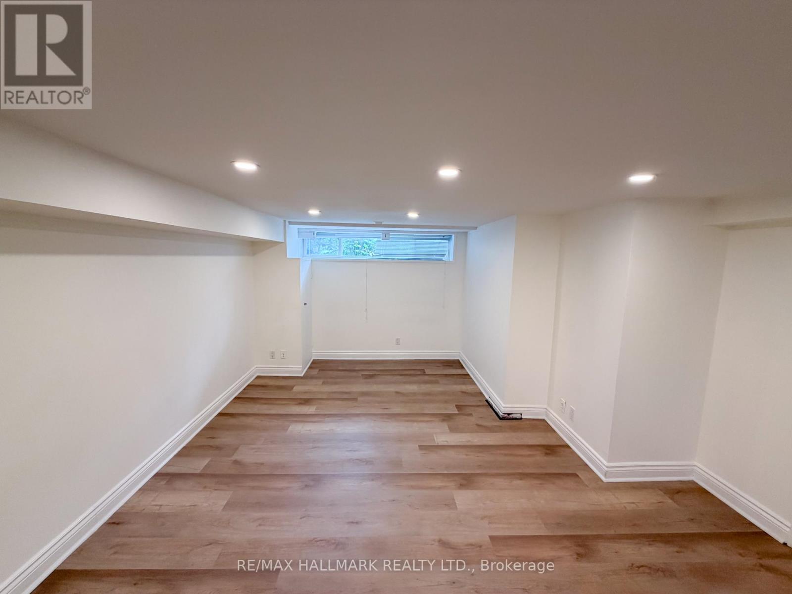 338 Demaine Crescent, Richmond Hill, Ontario  L4C 2W5 - Photo 4 - N13415316