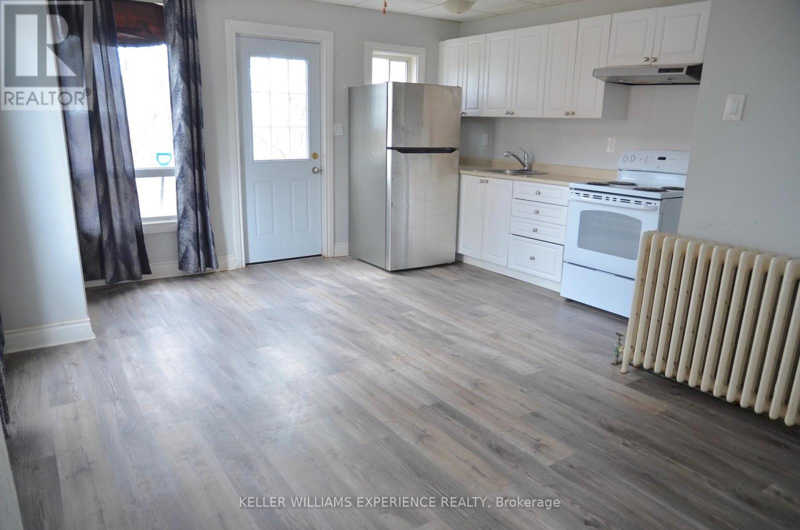 116 Maple Avenue, Barrie, Ontario  L4N 1S4 - Photo 12 - S13415186