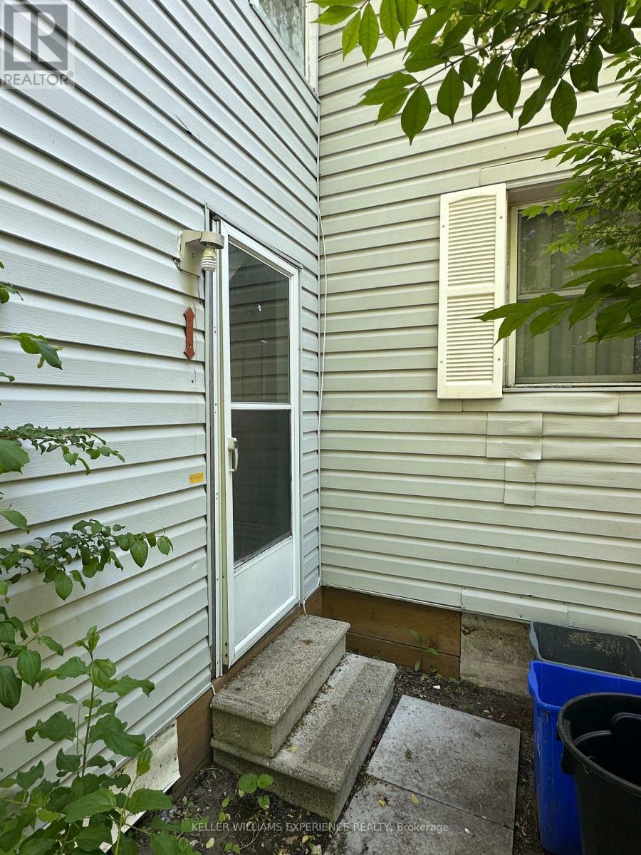 116 Maple Avenue, Barrie, Ontario  L4N 1S4 - Photo 9 - S13415186
