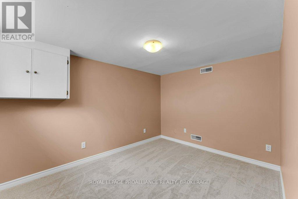 67 Mowat Avenue, Kingston (Central City West), Ontario  K7M 1K2 - Photo 27 - X13415522