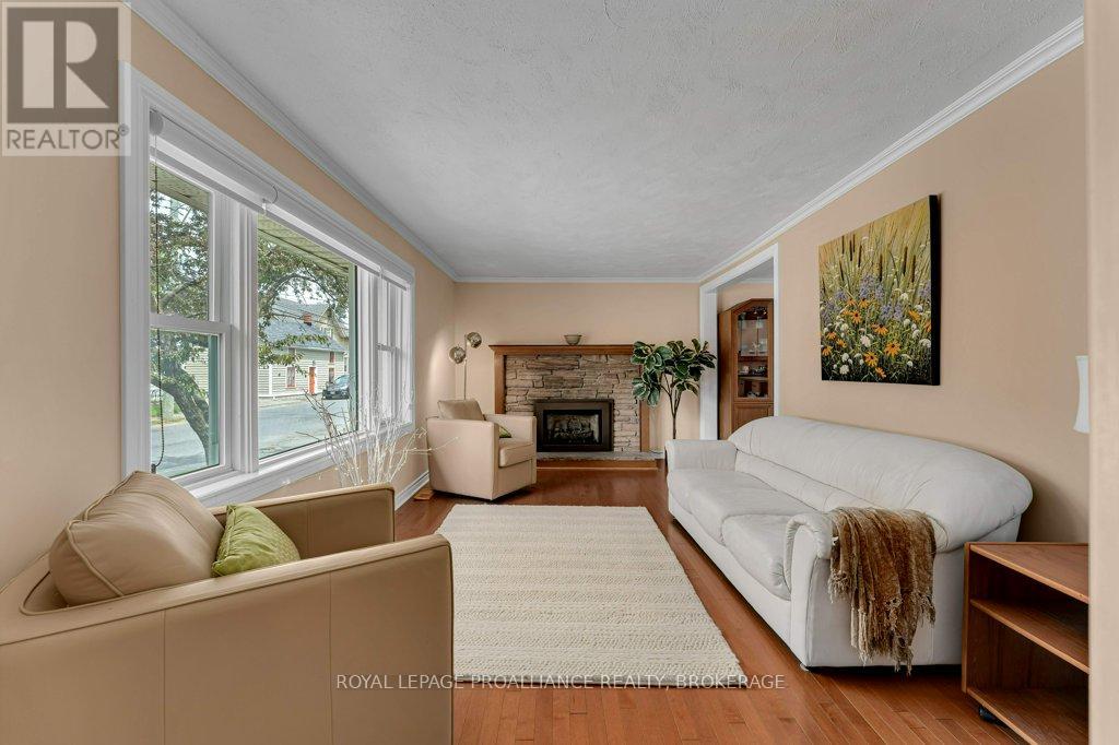 67 Mowat Avenue, Kingston (Central City West), Ontario  K7M 1K2 - Photo 6 - X13415522