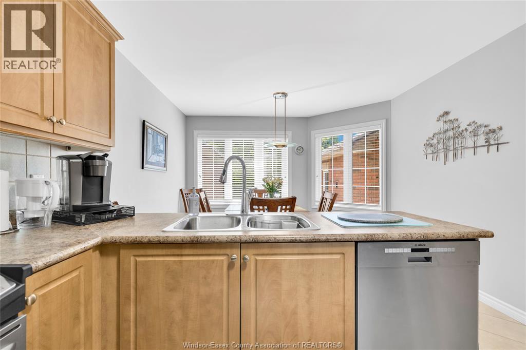 32 Robson Road Unit# 6, Leamington, Ontario  N8H 2M9 - Photo 9 - 26013426