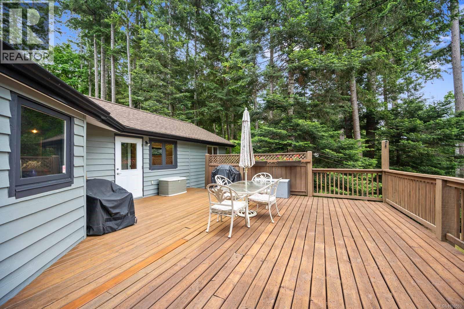 7727 Tozer Rd, Fanny Bay, British Columbia  V0R 1W0 - Photo 27 - 1039559