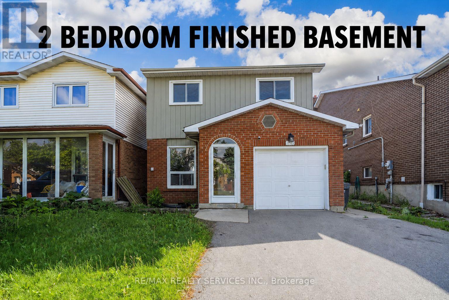 120 Simmons Boulevard, Brampton, Ontario  L6V 3V6 - Photo 2 - W13415148