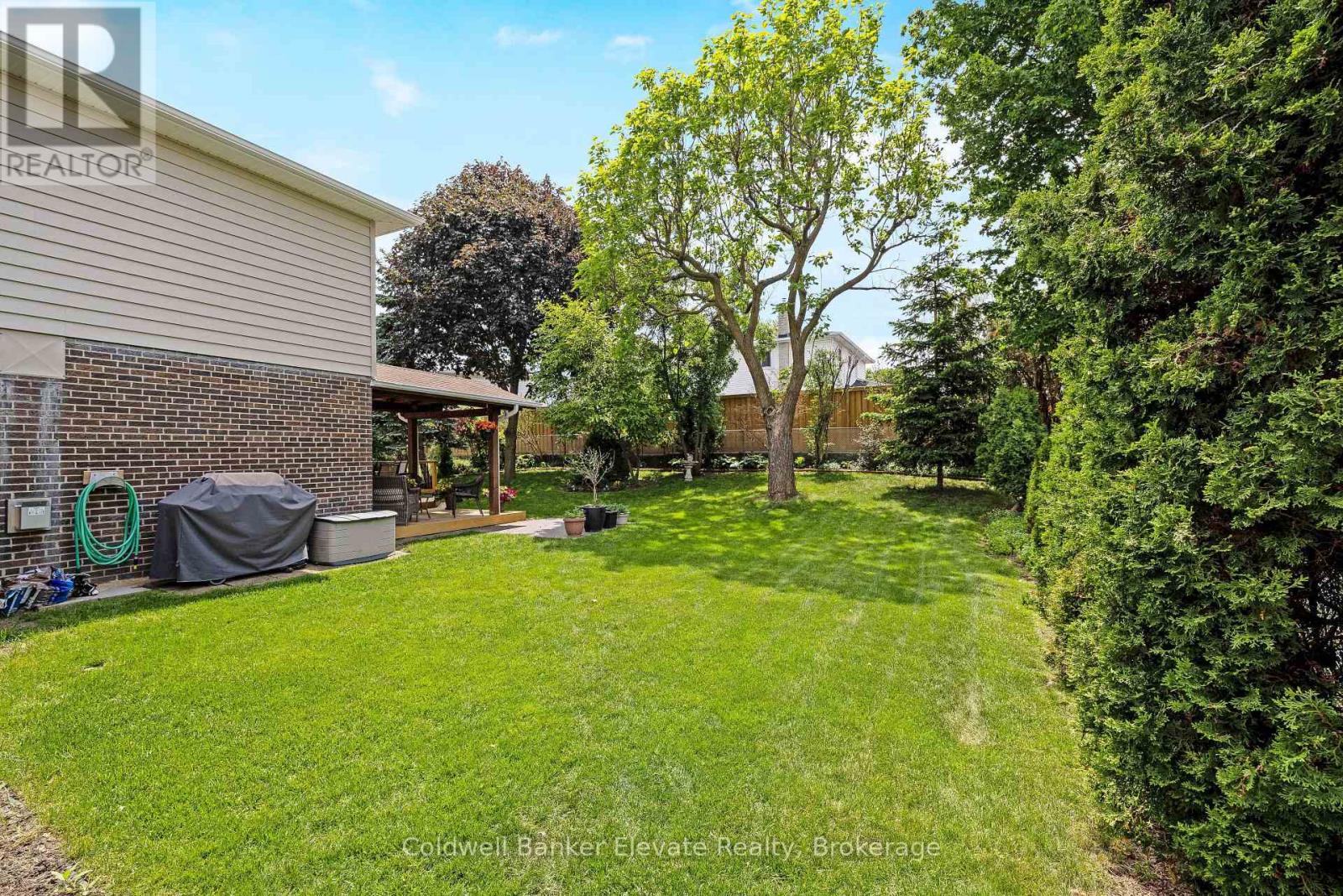 6 Metcalfe Court, Halton Hills, Ontario  L7G 4N6 - Photo 38 - W13415166