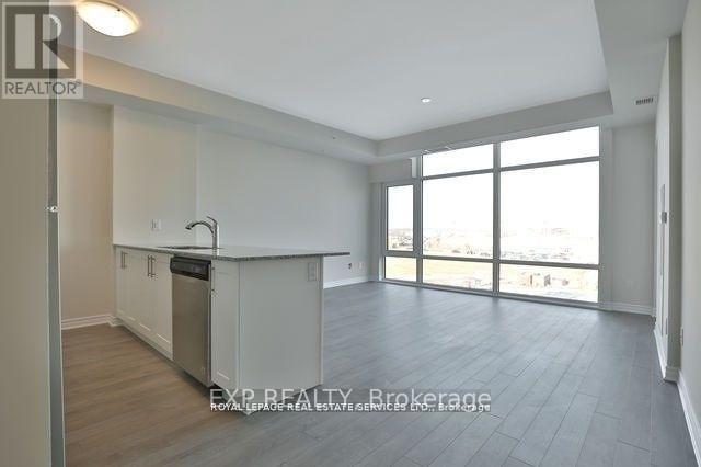 414 - 150 Oak Park Boulevard, Oakville, Ontario  L6H 0E7 - Photo 5 - W13415276