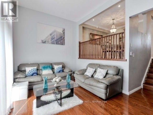 11 Mccallum Court, Brampton, Ontario  L6V 3V6 - Photo 5 - W13415330