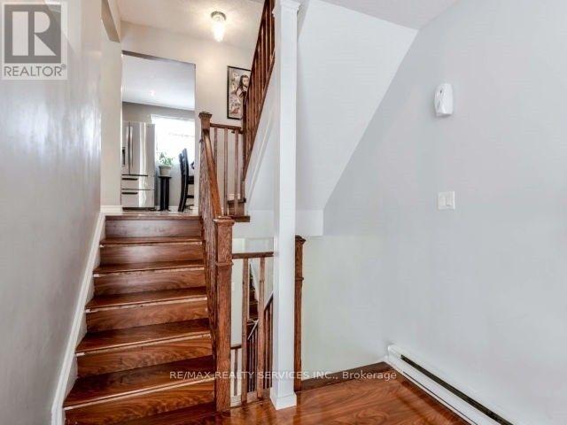 11 Mccallum Court, Brampton, Ontario  L6V 3V6 - Photo 6 - W13415330