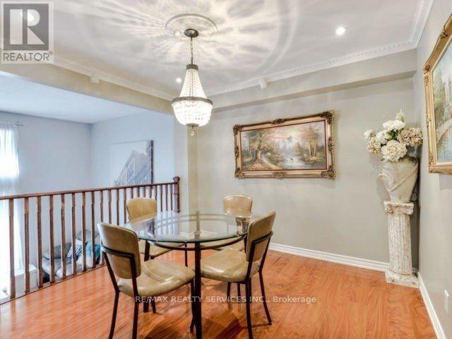 11 Mccallum Court, Brampton, Ontario  L6V 3V6 - Photo 7 - W13415330