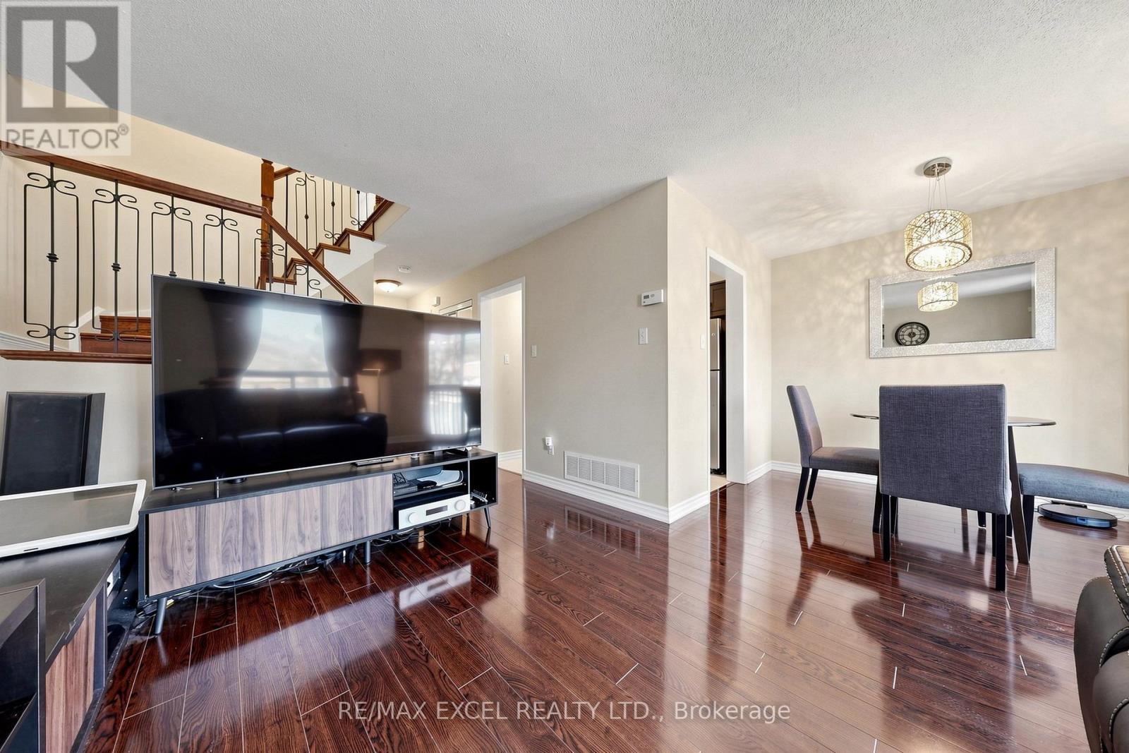 3653 Indigo Crescent, Mississauga, Ontario  L5N 7J1 - Photo 7 - W13415332