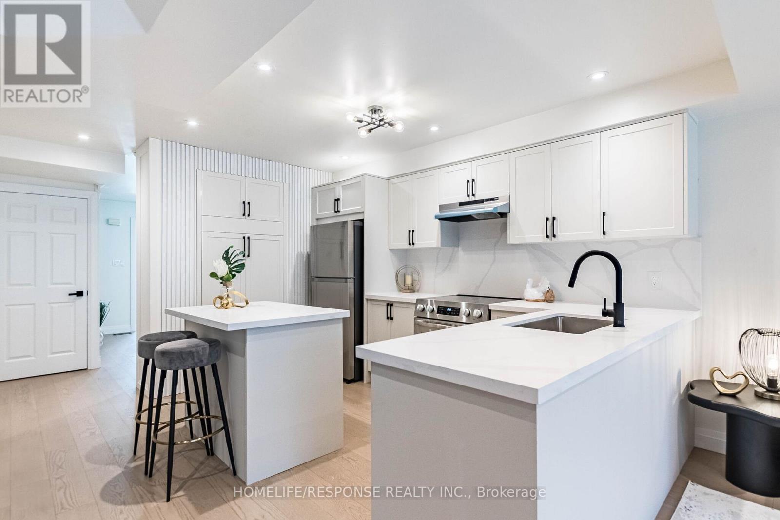 479 Barondale Drive, Mississauga, Ontario  L4Z 3V8 - Photo 15 - W13415336