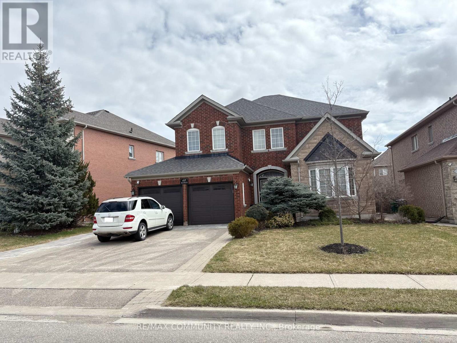 60 SAINT HUBERT DRIVE, Brampton, Ontario