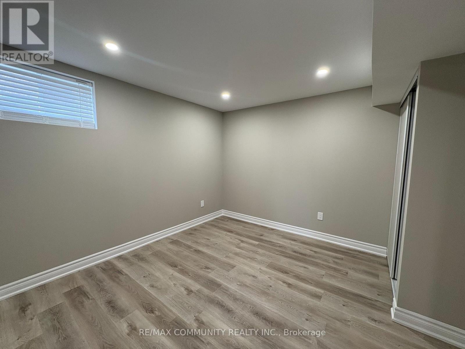 60 Saint Hubert Drive, Brampton, Ontario  L6P 1Y5 - Photo 6 - W13415338