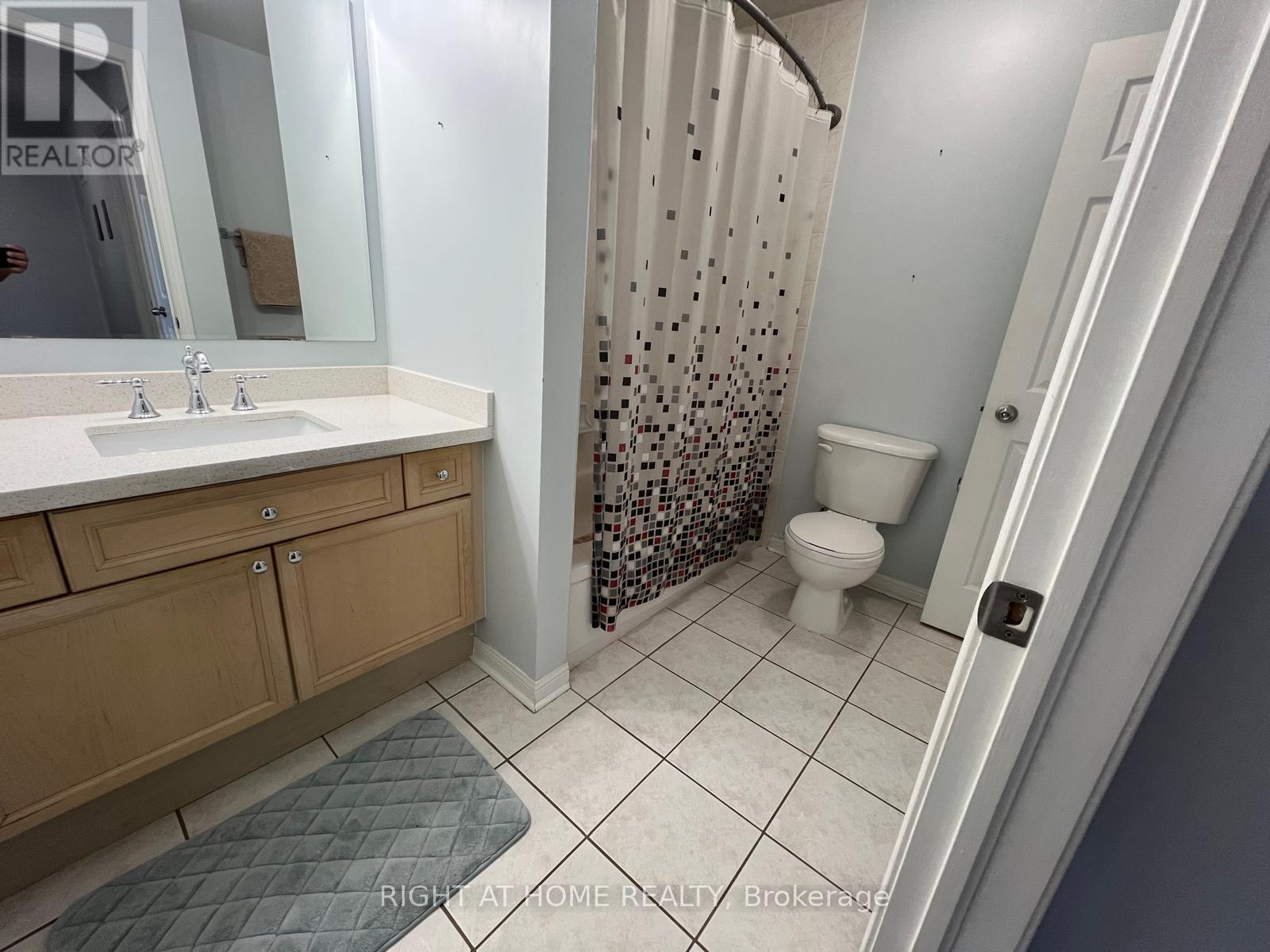 1064 Barclay Circle, Milton, Ontario  L9T 5W3 - Photo 16 - W13415376
