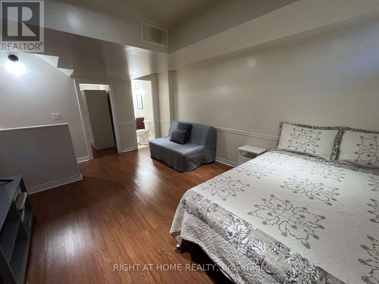 1064 Barclay Circle, Milton, Ontario  L9T 5W3 - Photo 21 - W13415376