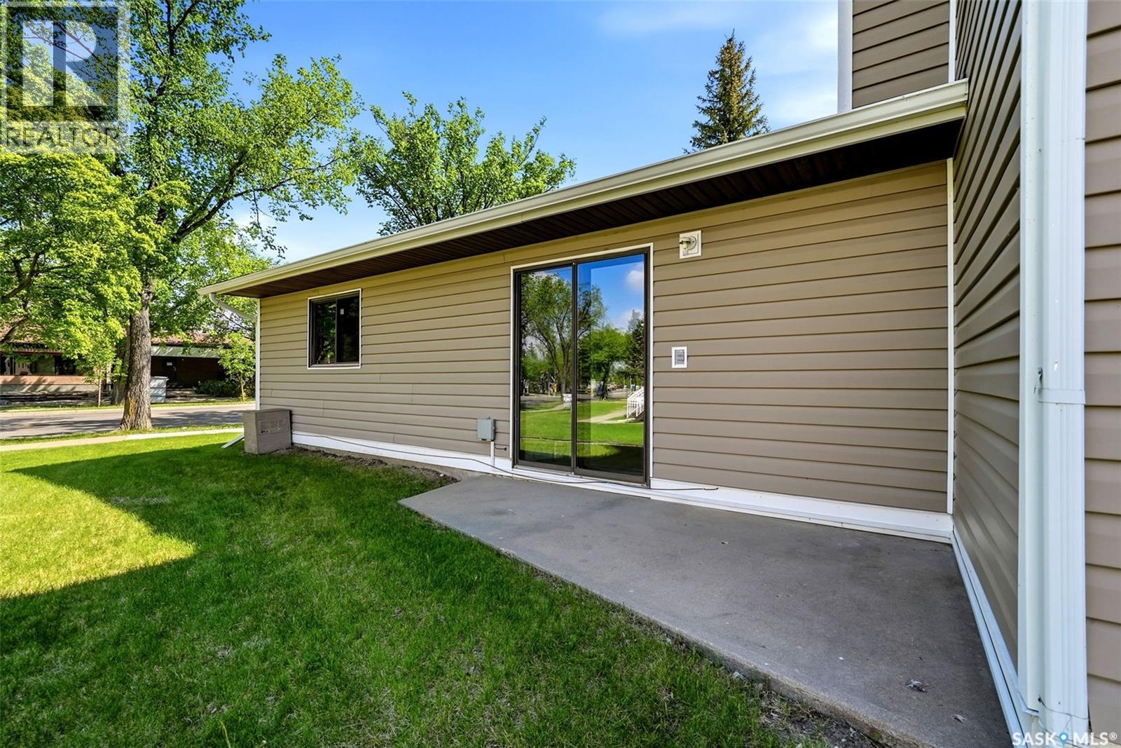 6463 Rochdale Boulevard, Regina, Saskatchewan  S4X 2Y9 - Photo 3 - SK038649