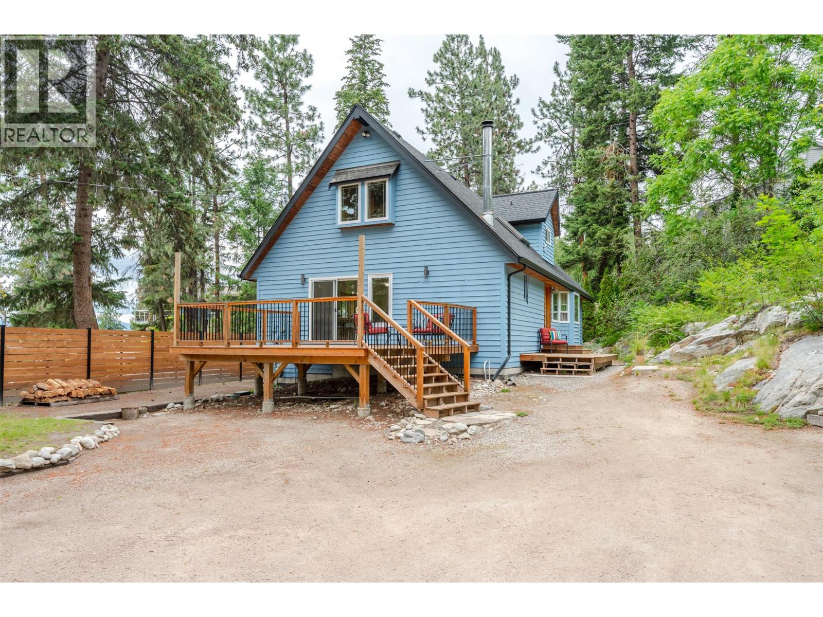 3070 Debeck Road, Naramata photo 6