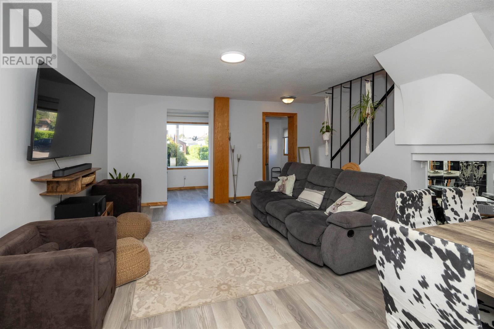 404 Amelia St W, Thunder Bay, Ontario  P7E 4A8 - Photo 2 - TB2601370