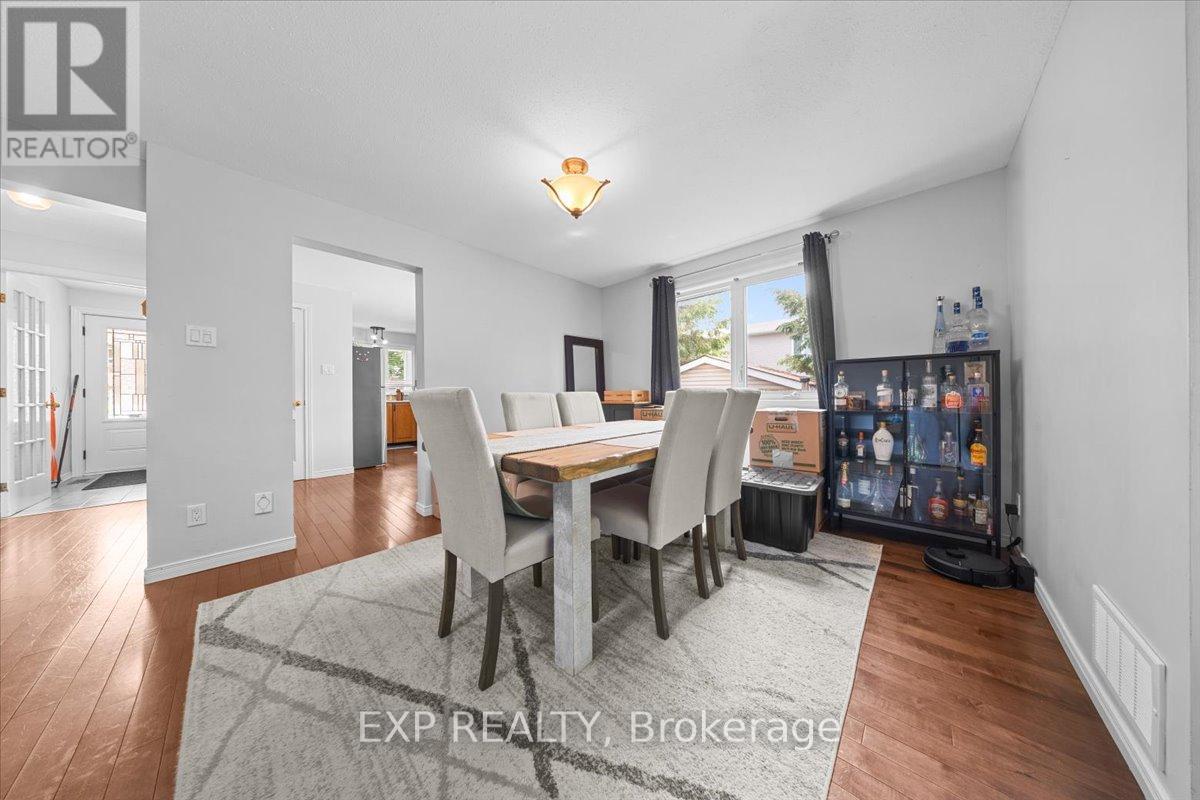 32 Flanders Street, Ottawa, Ontario  K2J 3K1 - Photo 12 - X13415546