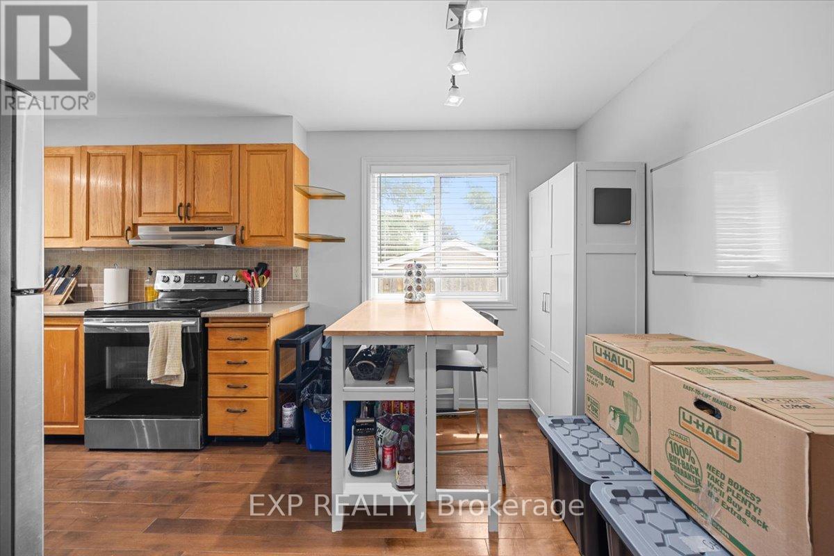 32 Flanders Street, Ottawa, Ontario  K2J 3K1 - Photo 5 - X13415546