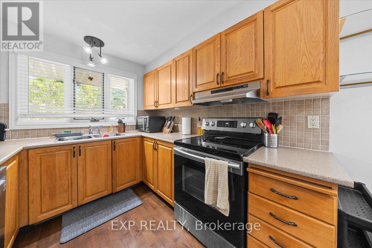 32 Flanders Street, Ottawa, Ontario  K2J 3K1 - Photo 8 - X13415546