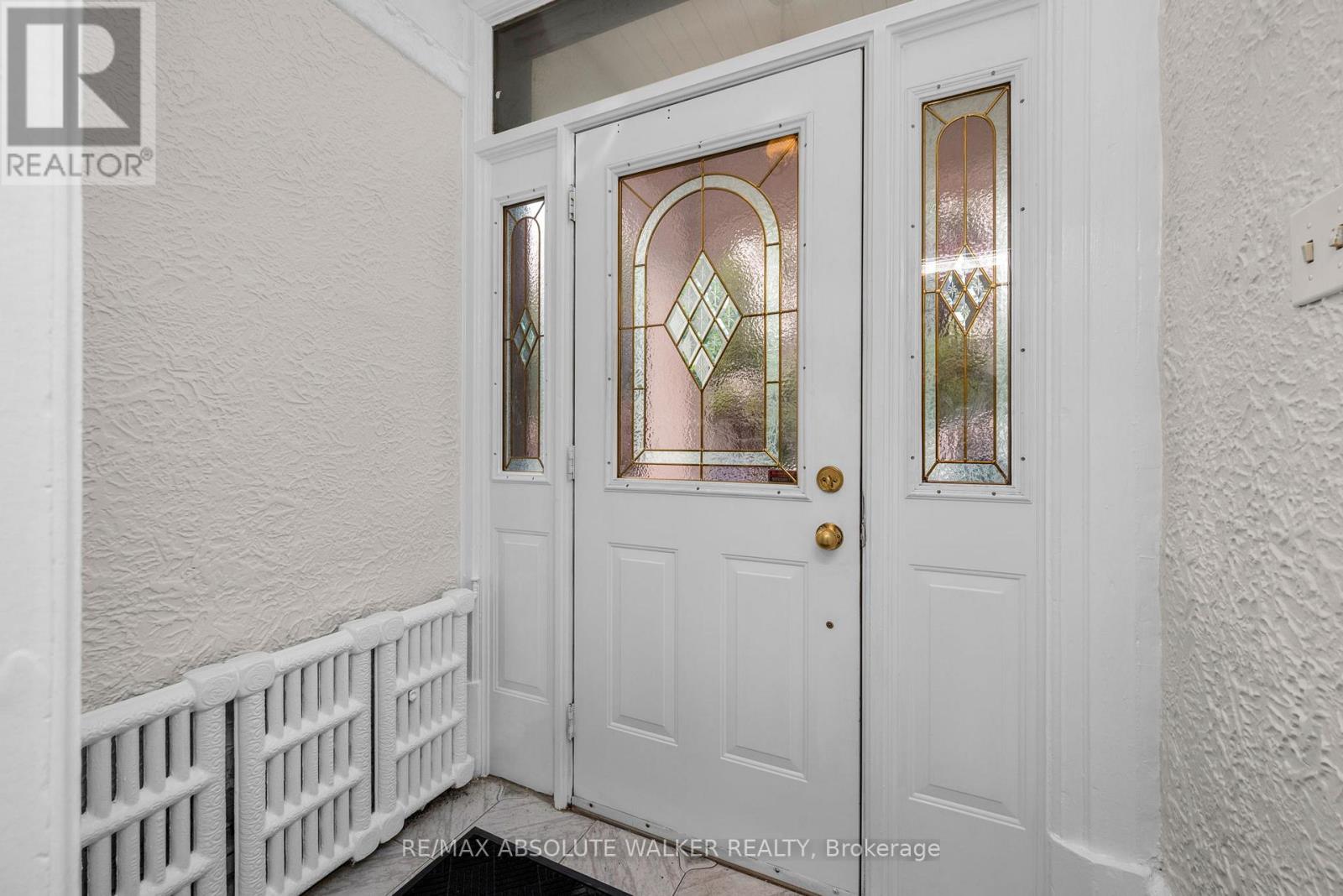 A - 31 Crichton Street, Ottawa, Ontario K1M 1V5 - Photo 3 - X13415638