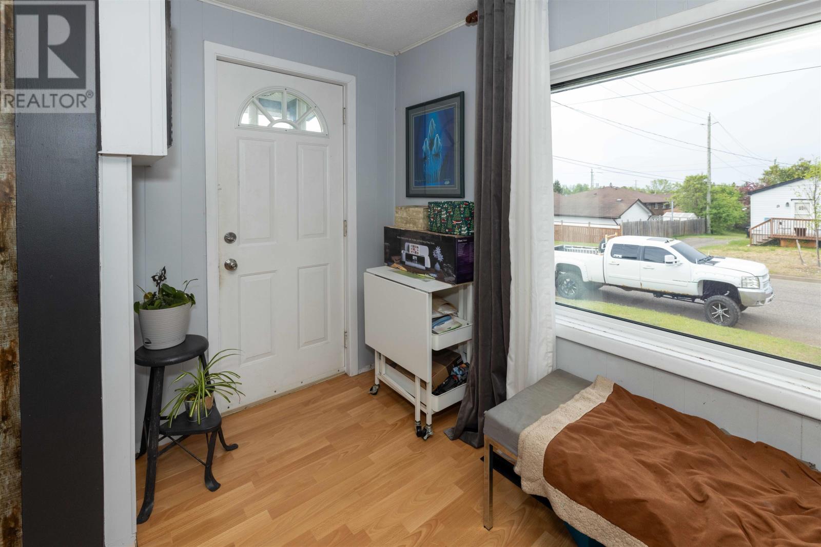 10 Velva Ave, Thunder Bay, Ontario  P7A 6N5 - Photo 10 - TB2601393