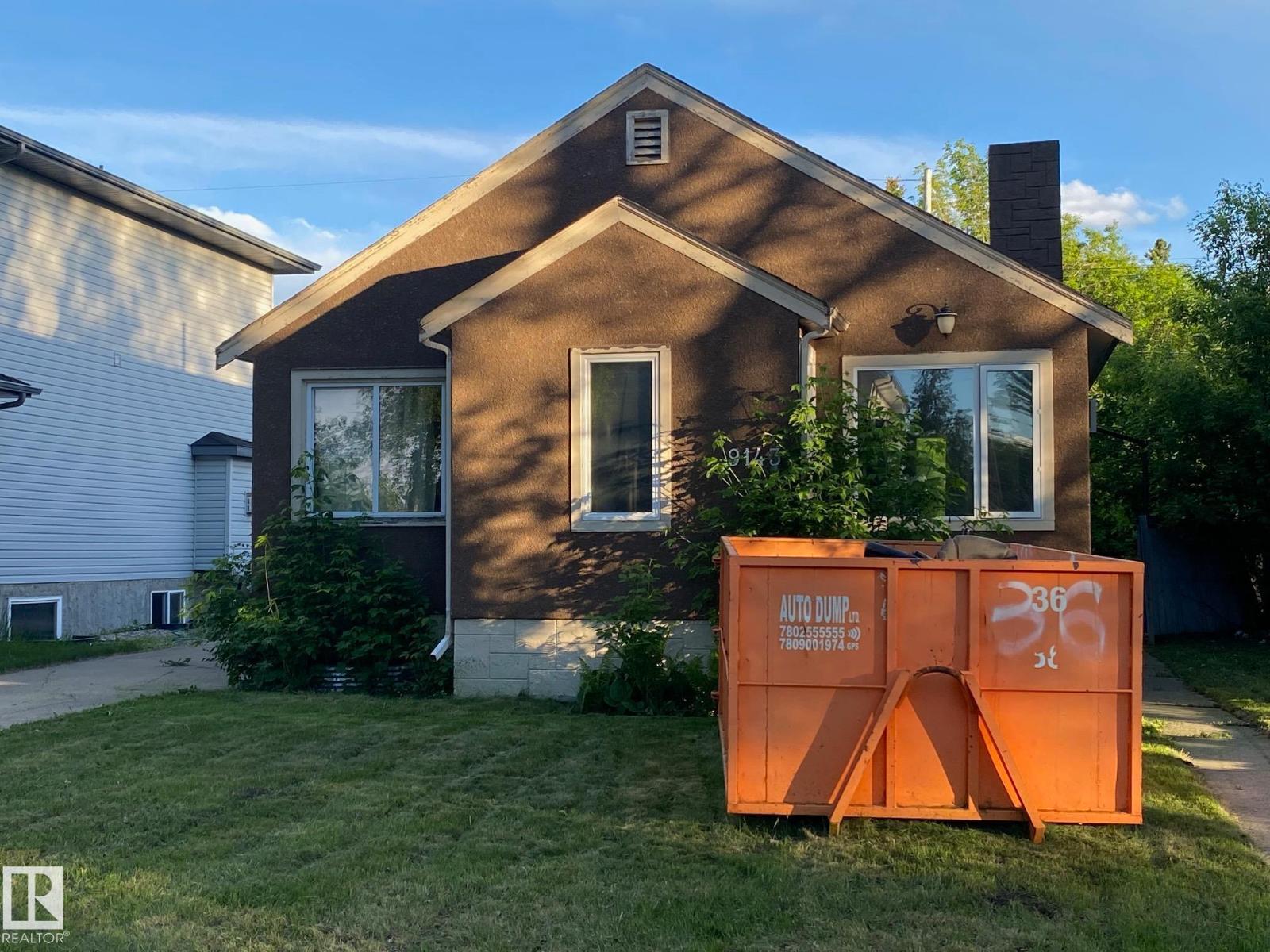 9143 78 Av NW, Edmonton, Alberta  T6C 0N9 - Photo 1 - E4491924
