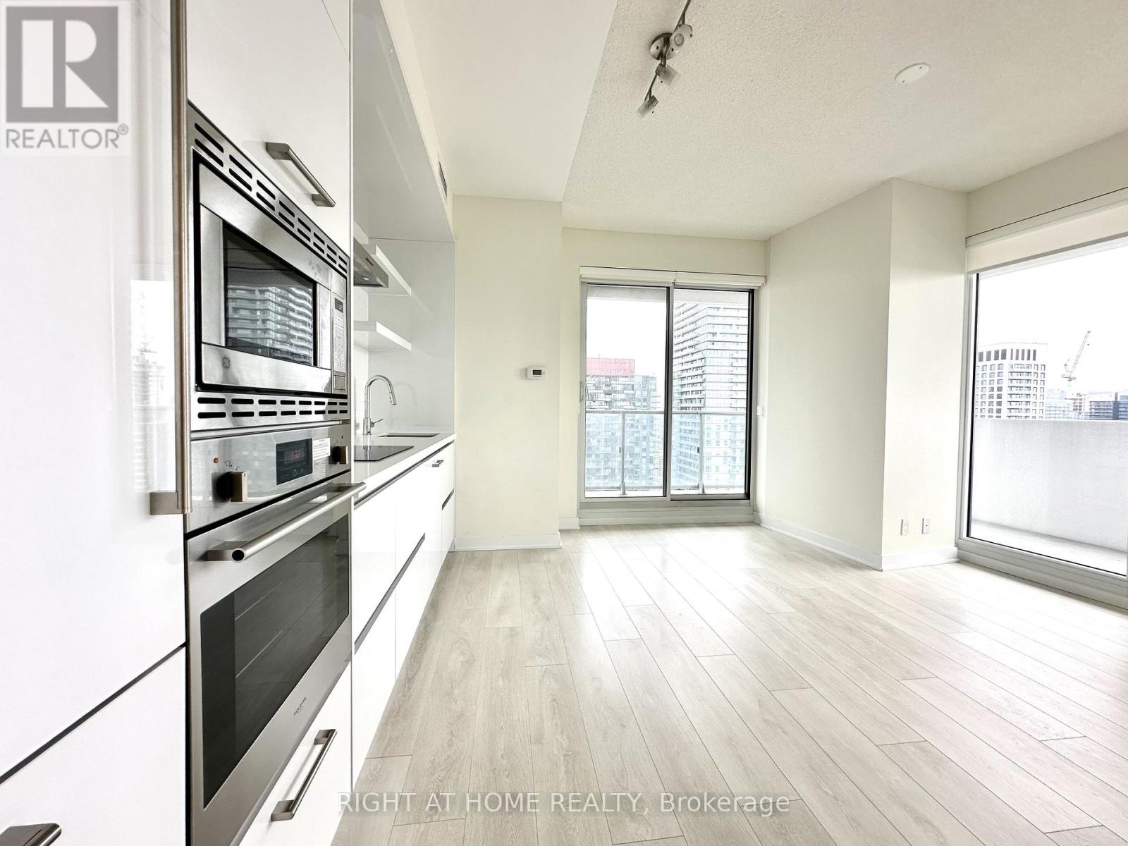 3102 - 2221 Yonge Street, Toronto, Ontario  M4S 2B4 - Photo 10 - C13415518