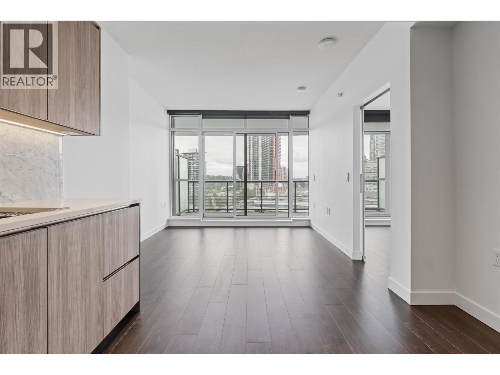 601 4720 Lougheed Highway, Burnaby, British Columbia  V5C 0M8 - Photo 3 - R3133196