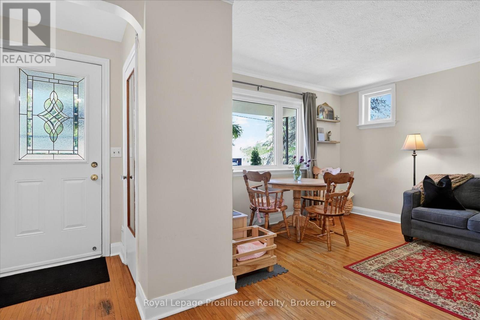 862 South Street, Douro-Dummer, Ontario  K0L 3A0 - Photo 4 - X13415578