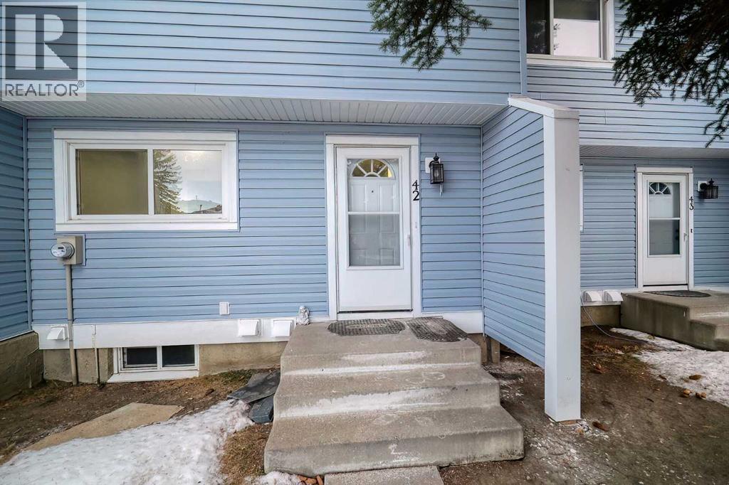 42, 195 Manora Place NE, Calgary, Alberta  T2A 5J8 - Photo 3 - A2317950