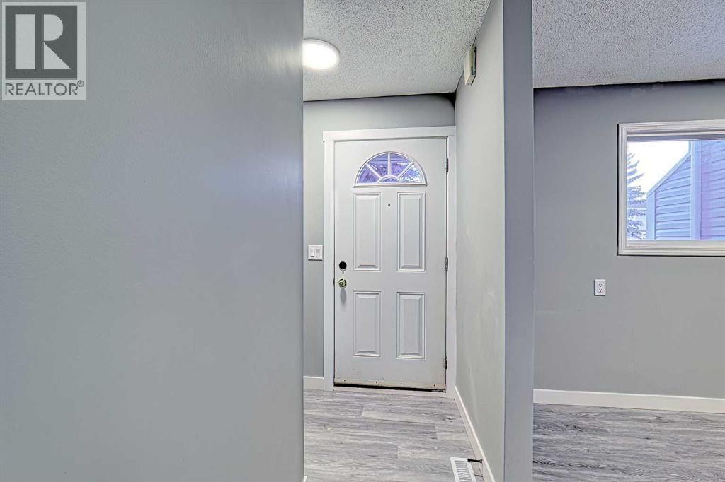 42, 195 Manora Place NE, Calgary, Alberta  T2A 5J8 - Photo 4 - A2317950