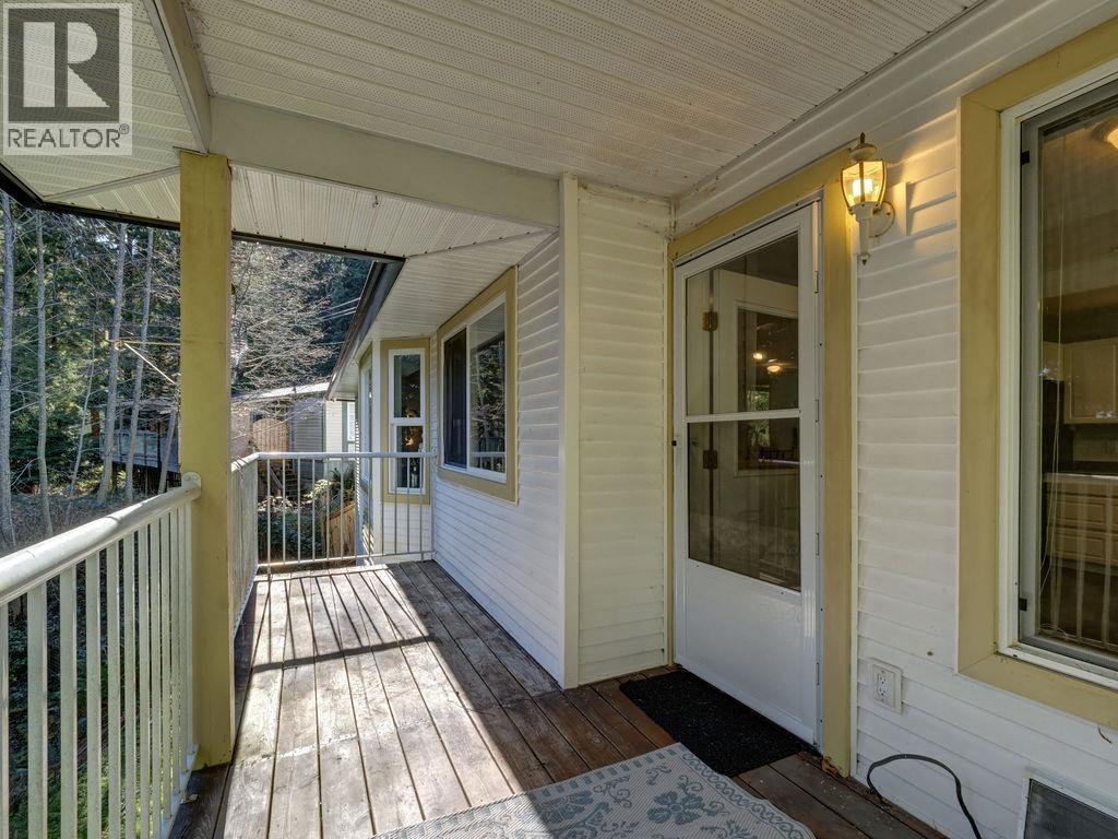 7629 Redrooffs Road, Halfmoon Bay, British Columbia  V7Z 1C4 - Photo 23 - R3133269