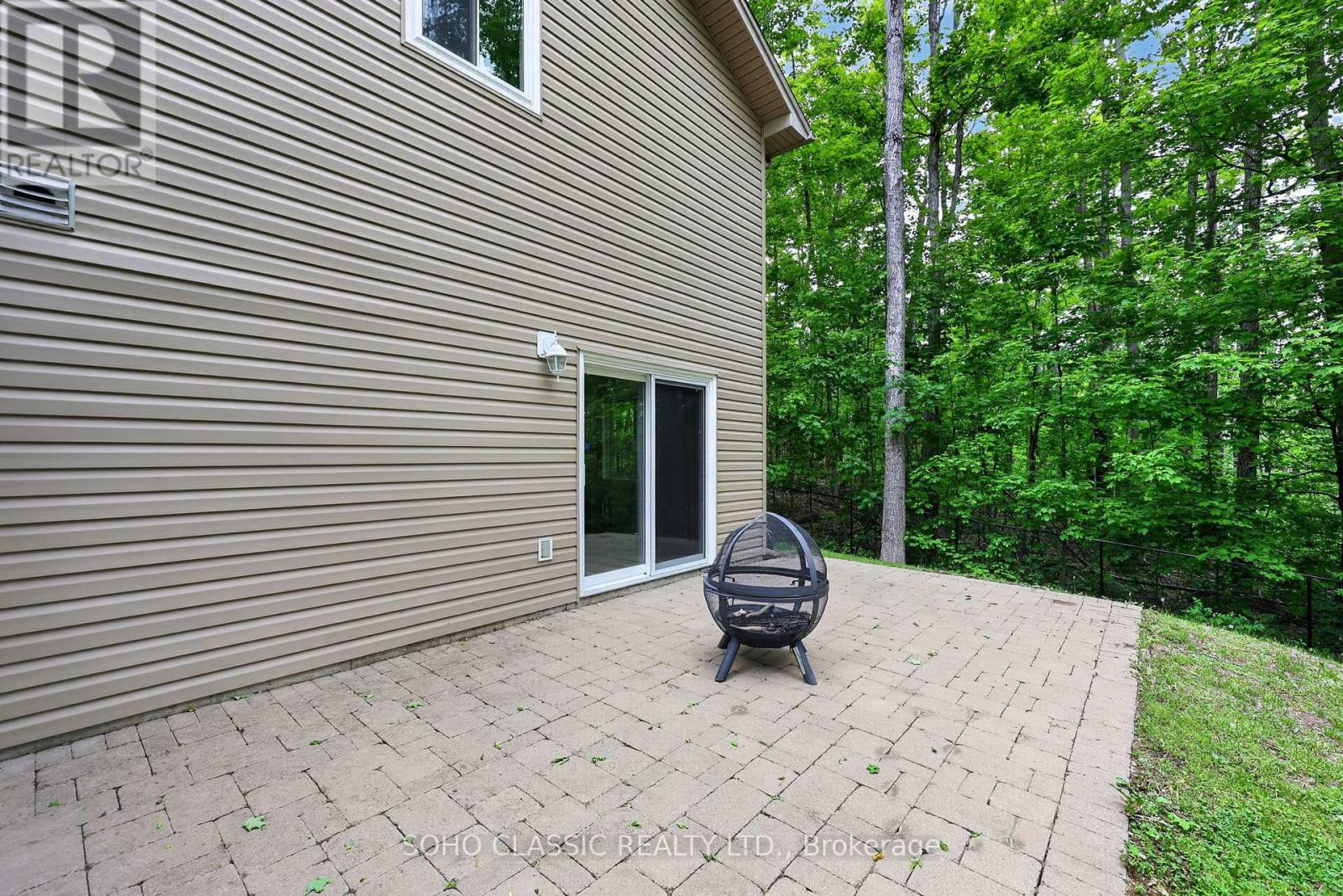 16 Oneida Avenue, Oro-Medonte (Sugarbush), Ontario  L0K 1E0 - Photo 32 - S13415542