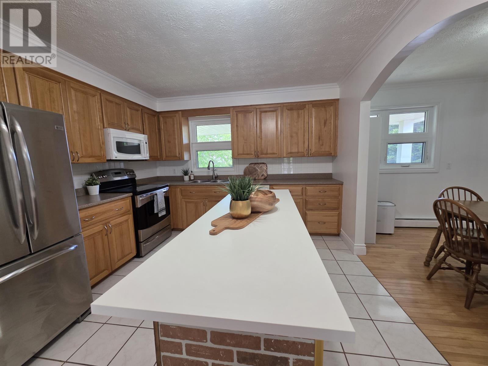 7 Crestview Drive, Charlottetown, Prince Edward Island  C1E 1N4 - Photo 14 - 202613653