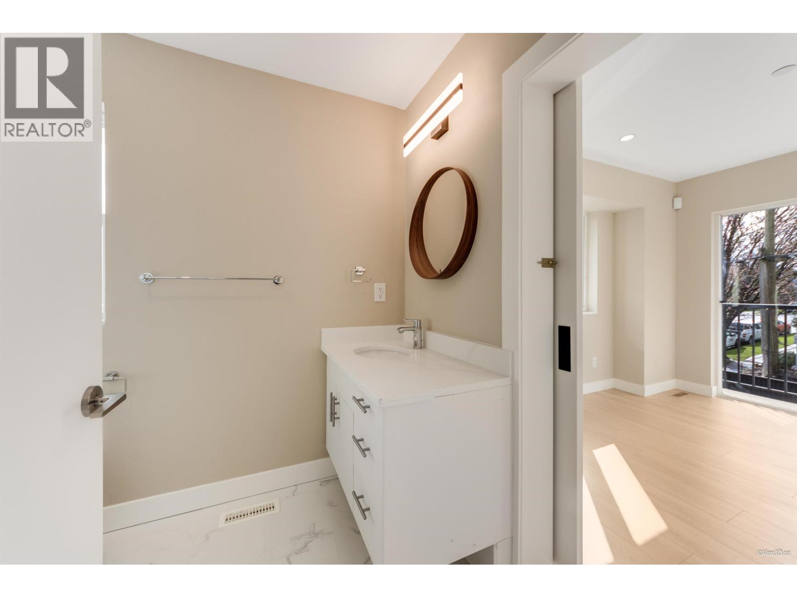 3249 Sophia Street, Vancouver, British Columbia  V5V 3T2 - Photo 6 - R3133233