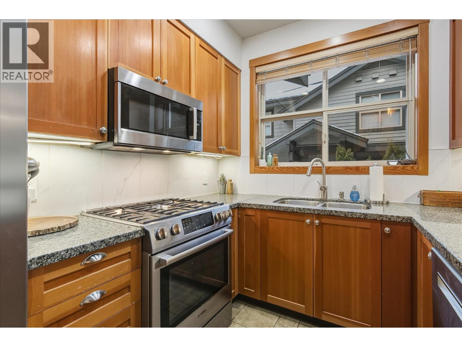 20 1530 Tynebridge Lane, Whistler, British Columbia  V8E 0L3 - Photo 7 - R3086110