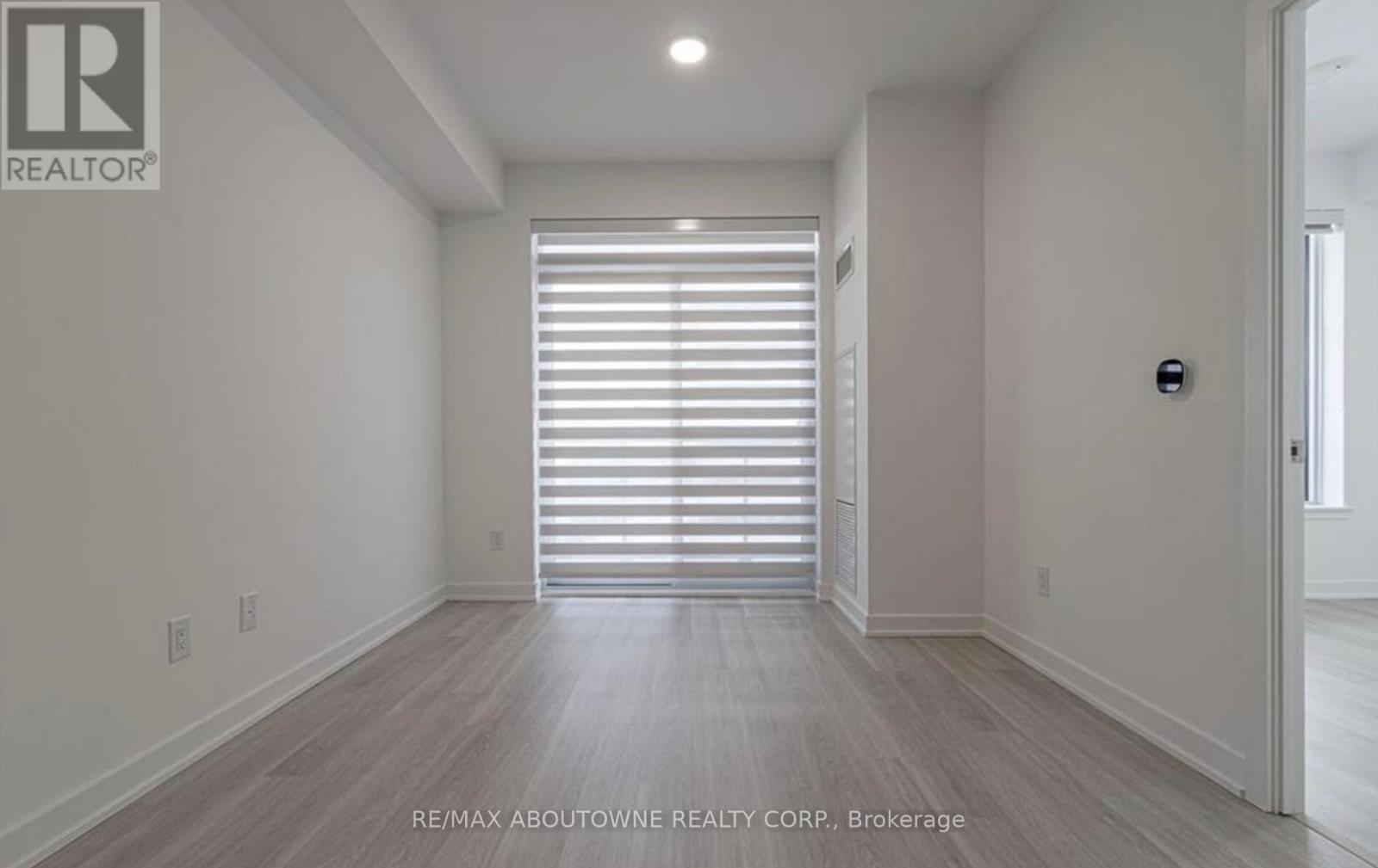 1410 - 5105 Hurontario Street, Mississauga, Ontario  L4Z 0C9 - Photo 3 - W13415504
