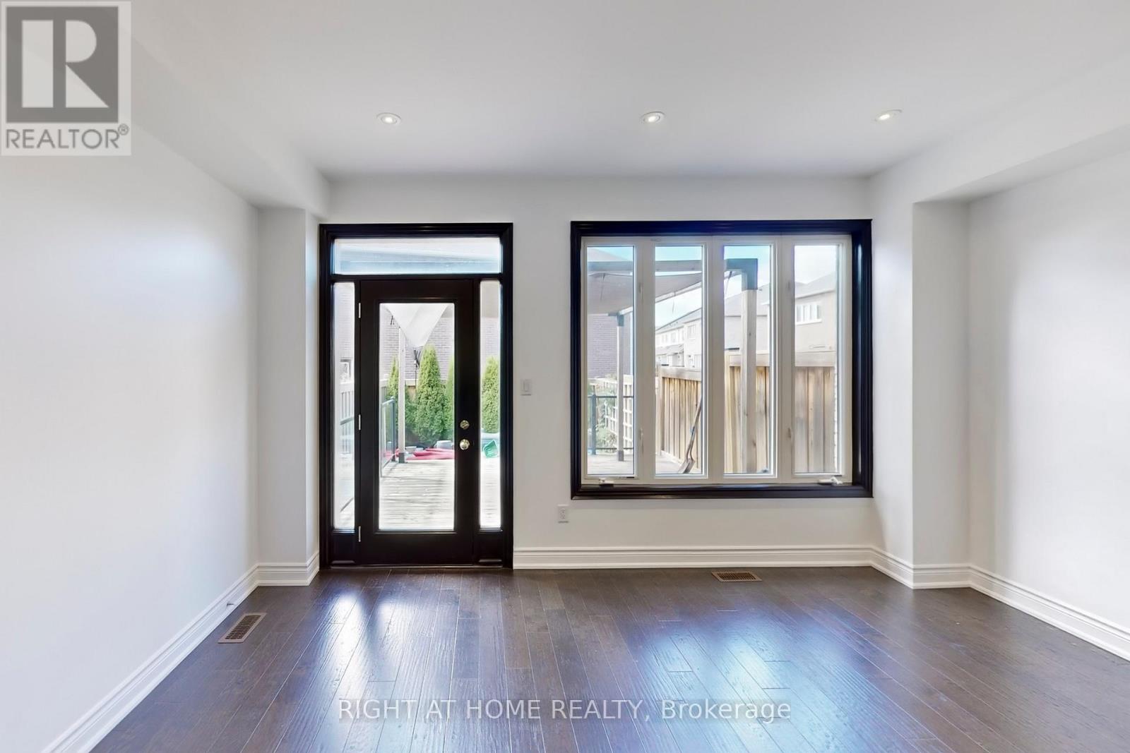 31 Lady Evelyn Crescent, Brampton, Ontario  L6Y 6C7 - Photo 11 - W13415556